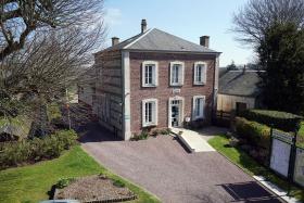 Mairie de Pierrefiques