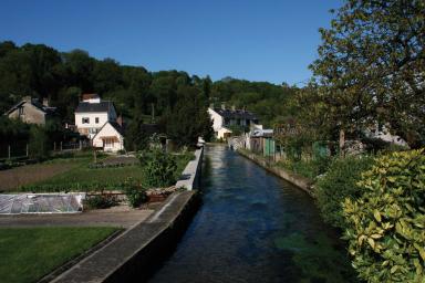 Rivière au bord de la commune, Saint-Laurent