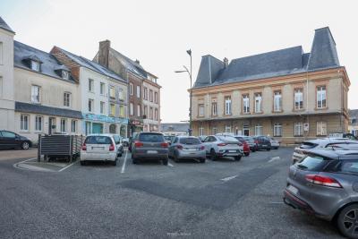 La place Georges Chedru à Criquetot-l'Esneval