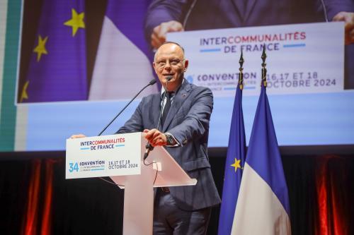 Édouard PHILIPPE, président de la communauté urbaine Le Havre Seine Métropole, à la tribune
