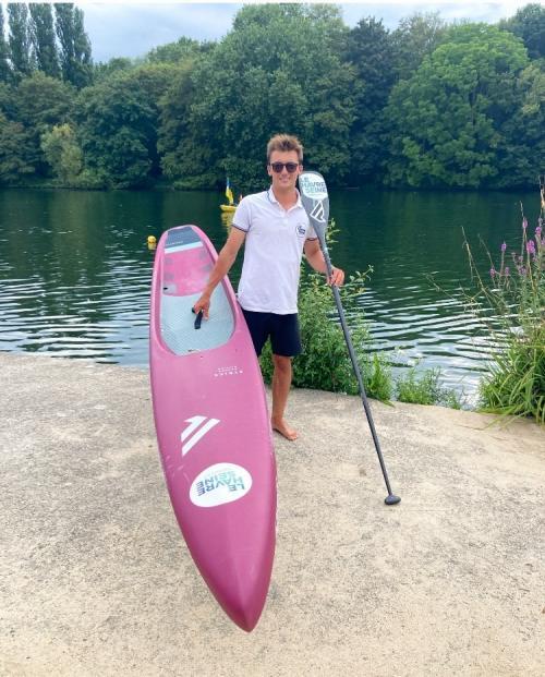 Tom Auber avec son paddle